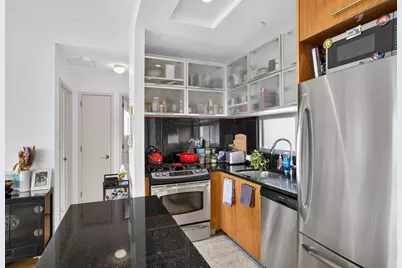 297 Driggs Avenue #6B, Brooklyn, NY 11222 - Photo 4