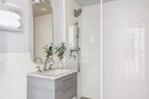 547 W 47th St, New York City, NY 10036 - Photo 6