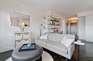 14 Horatio St, New York City, NY 10014 - Photo 10