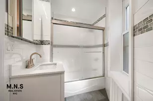 221 27th St, New York City, NY 11232 - Photo 8