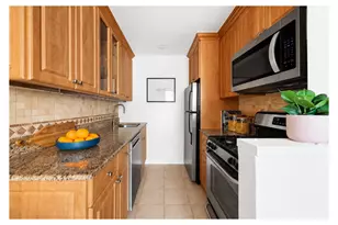 321 23rd St, New York City, NY 11215 - Photo 4