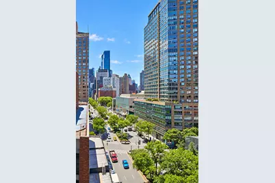 2000 Broadway #5G, New York, NY 10023 - Photo 1