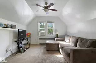 147-19 84th Rd, Briarwood, NY 11435 - Photo 10