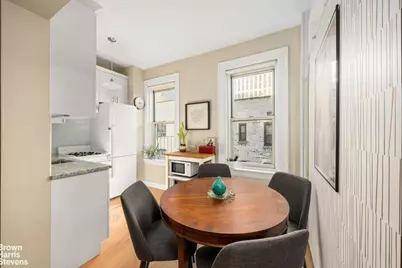 25 W 64th Street #6D, New York, NY 10023 - Photo 4