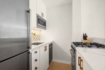 110 E 36th Street #5D, New York, NY 10016 - Photo 4