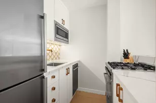 110 E 36th St, New York, NY 10016 - Photo 4