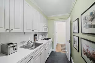 414 E 52nd St, New York, NY 10022 - Photo 6