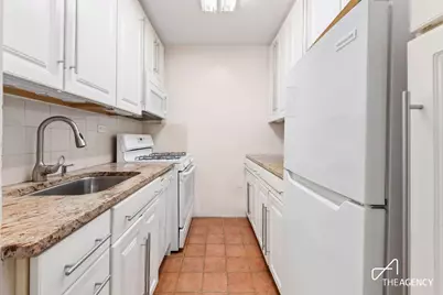 185 W End Avenue #2G, New York City, NY 10023 - Photo 10