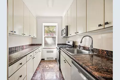 915 E 17th Street #109, Brooklyn, NY 11230 - Photo 4