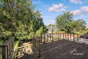 35 Hausman St, New York City, NY 11222 - Photo 6
