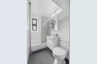 270 W 11th Street #2H, New York, NY 10014 - Photo 6