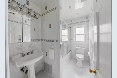 1142 Bay 25th Street, Far Rockaway, NY 11691 - Photo 10