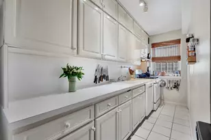 434 E 52nd St, New York, NY 10022 - Photo 4