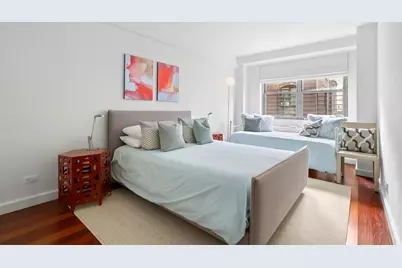 116 Central Park S #14N, New York, NY 10019 - Photo 6