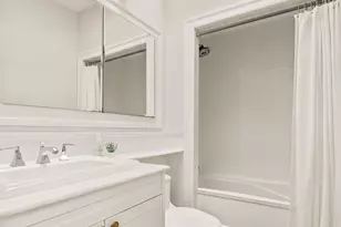 13 Horace Ct, Brooklyn, NY 11218 - Photo 10