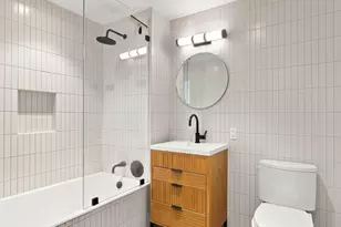 111 Montgomery St, New York City, NY 11225 - Photo 8