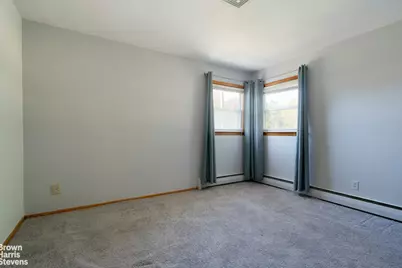 154 Princeton Avenue, New York City, NY 10306 - Photo 6