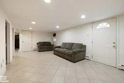 154 Princeton Avenue, New York City, NY 10306 - Photo 8