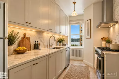 320 W 76th Street #10C, New York, NY 10023 - Photo 14