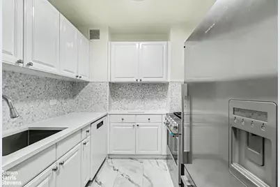 170 E 87th Street #W6G, New York City, NY 10028 - Photo 4