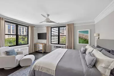100 W 12th Street #4K, New York, NY 10011 - Photo 8