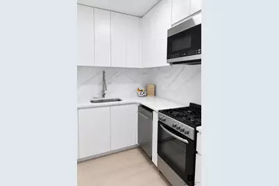 220 E 67th Street #4-A, New York City, NY 10065 - Photo 4