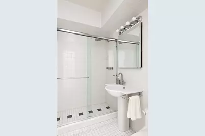 200 E 78th Street #9A, New York, NY 10021 - Photo 8