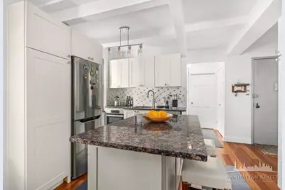 235 E 49th Street #8C, New York City, NY 10017 - Photo 4