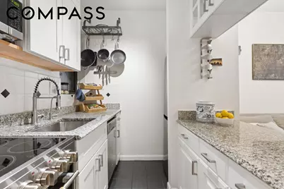 160 E 91st Street #4N, New York City, NY 10128 - Photo 2