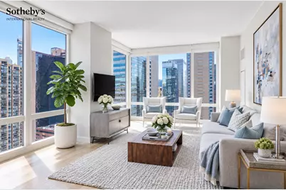 247 W 46th Street #3205, New York City, NY 10036 - Photo 2