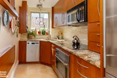 411 W End Avenue #12C, New York City, NY 10024 - Photo 6
