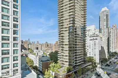 200 E 61st Street #11D, New York, NY 10065 - Photo 6
