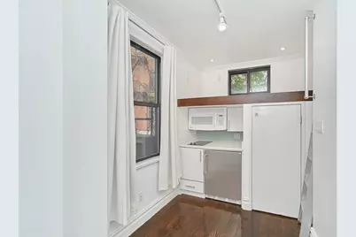 102 Greenwich Avenue #10, New York, NY 10011 - Photo 2