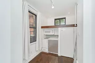 102 Greenwich Ave, New York, NY 10011 - Photo 2