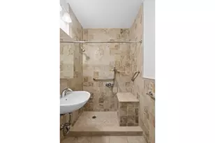 235 W 70th St, New York, NY 10023 - Photo 10