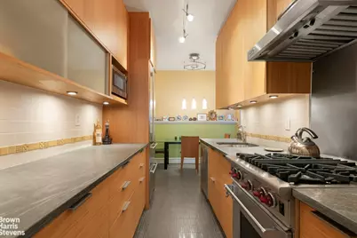 35-20 73rd Street #3O, New York City, NY 11372 - Photo 2