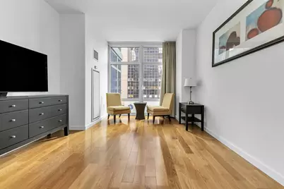1600 Broadway #9C, New York, NY 10019 - Photo 6