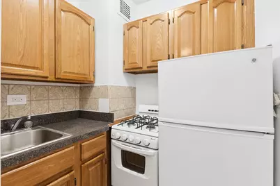 225 E 46th Street #7G, New York, NY 10017 - Photo 4
