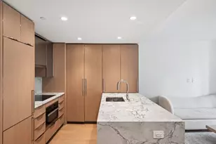 111 W 56th St, New York, NY 10019 - Photo 4