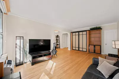 357 W 55th Street #2C, New York, NY 10019 - Photo 2