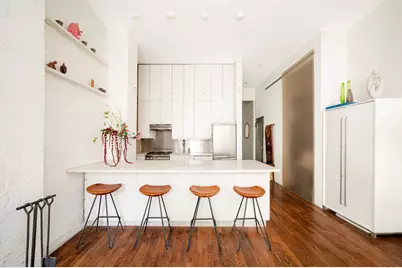 103 E 10th Street #3B, New York, NY 10003 - Photo 2