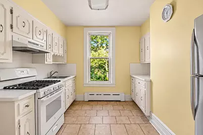 637 Vanderbilt Street, Brooklyn, NY 11218 - Photo 2