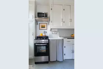 2 Horatio Street #4B, New York City, NY 10014 - Photo 6