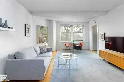 2 Horatio Street #4B, New York City, NY 10014 - Photo 2