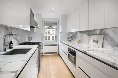 70 E 10th Street #19W, New York, NY 10003 - Photo 4
