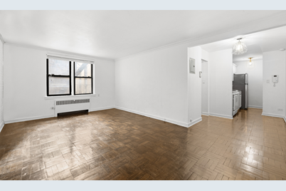 305 W 18th Street #1K, New York, NY 10011 - Photo 1