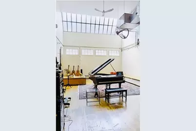 424 W 49th Street #1A, New York City, NY 10019 - Photo 1