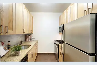 21 West Street #22-H, New York, NY 10006 - Photo 1