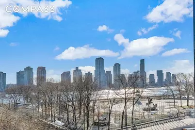 100 United Nations Plaza #8A, New York, NY 10017 - Photo 1