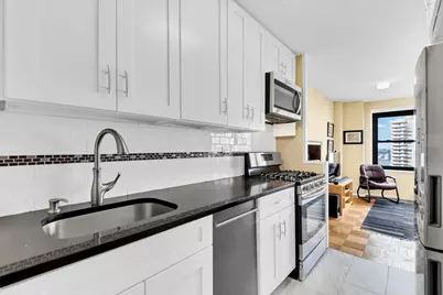 160 W End Avenue #21G, New York, NY 10023 - Photo 1